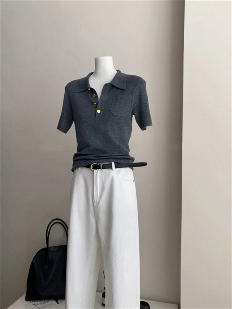 Polo gris corto para mujer, tejido fresco, estilo entallado y hombros estructurados