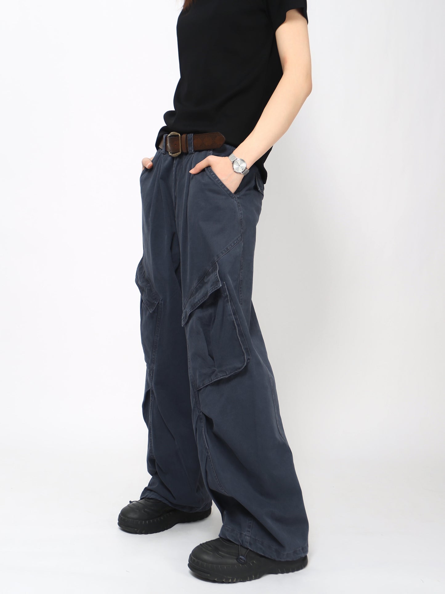Pantalón unisex tipo cargo de pernera ancha, estilo retro y largo arrastrado