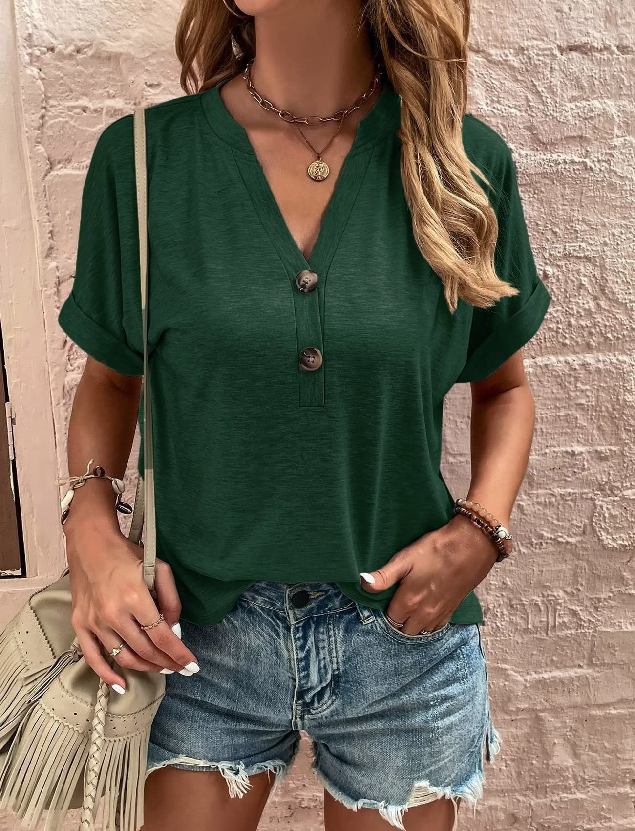 Camiseta de algodón orgánico para mujer, suelta, con botones y cuello en V