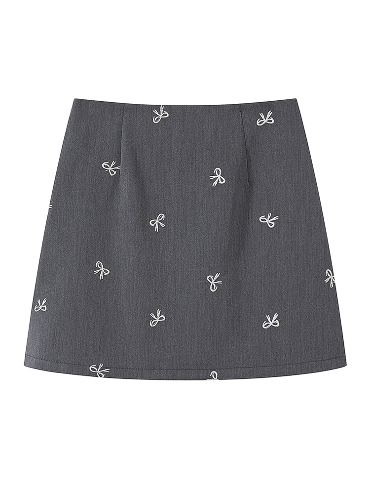 Minifalda gris con detalles bordados, estilo elegante y favorecedor mujer