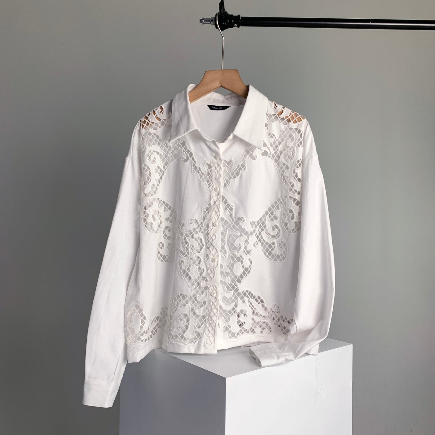 Camisa básica para mujer, sin elástico, cuello clásico y manga larga