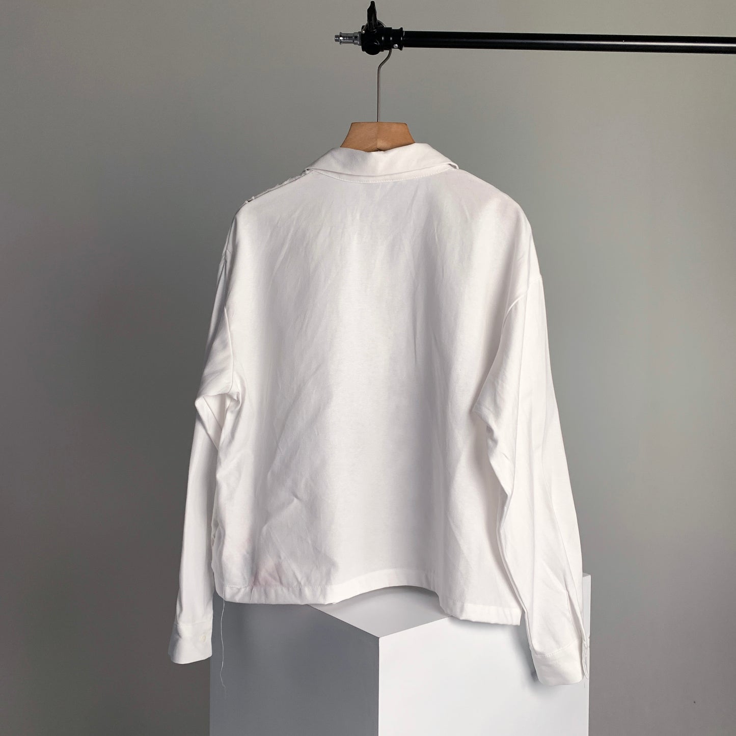 Camisa básica para mujer, sin elástico, cuello clásico y manga larga